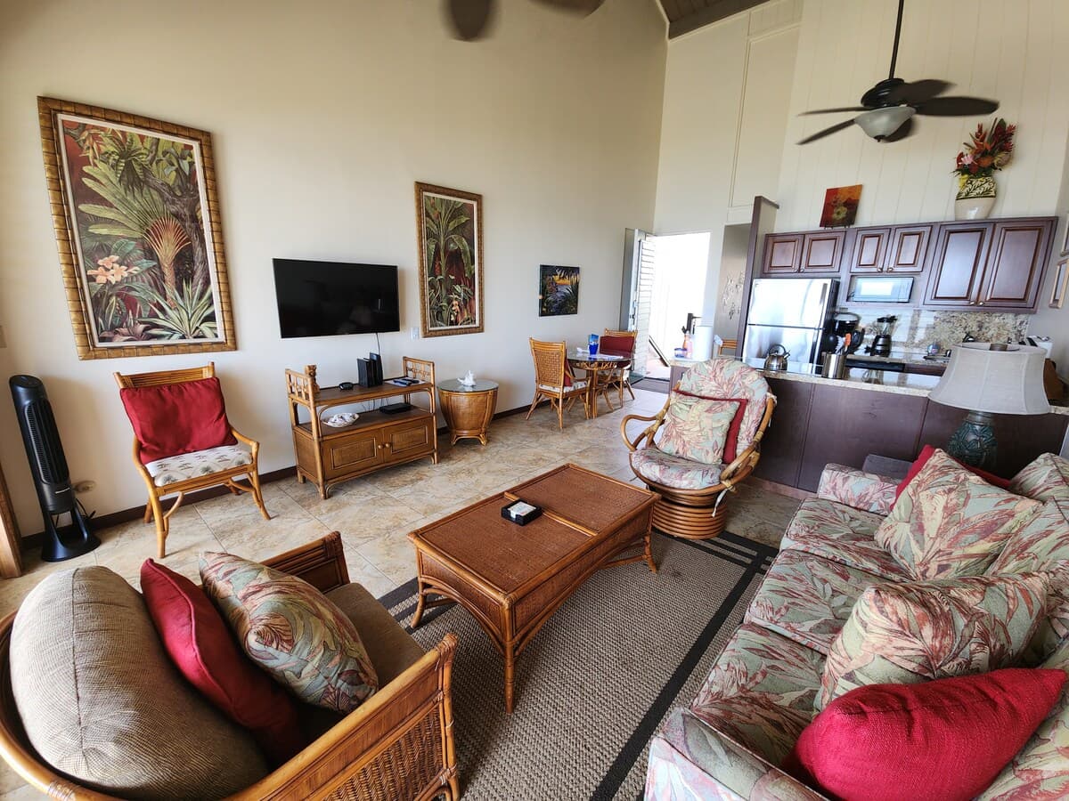 Condo in Lahaina · ★4.93 · 1 bedroom · 1 bed · 1 private bath - Photo 5