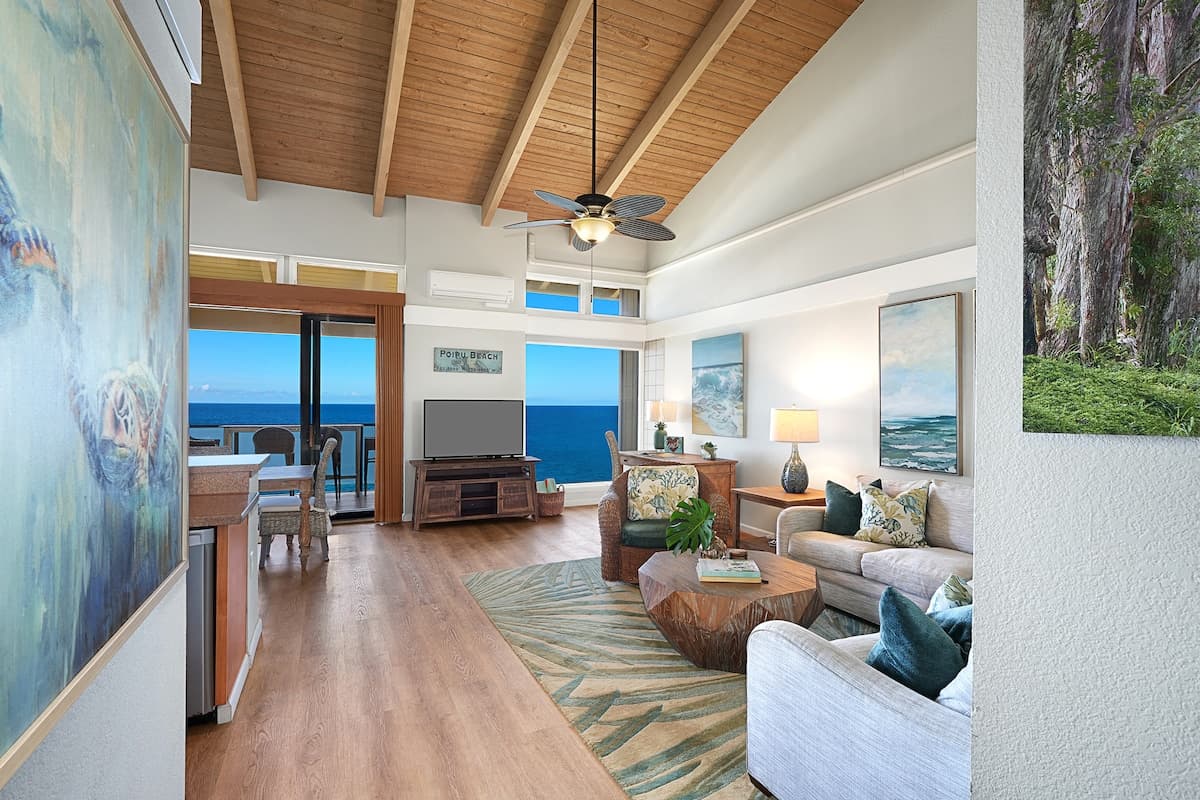 Direct Oceanfront Penthouse - Makahuena 3202 - Photo 1