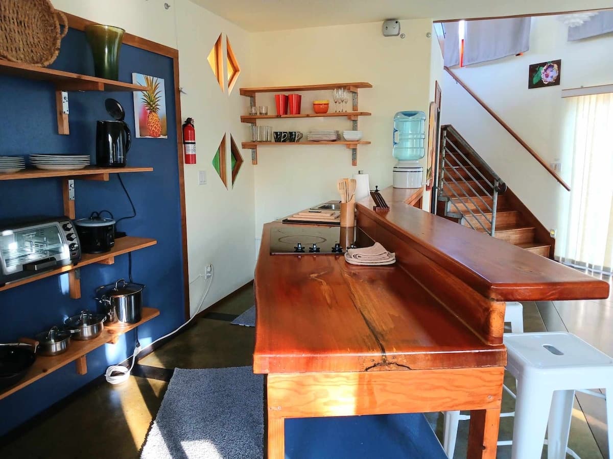 Home in Pahoa · ★4.77 · 1 bedroom · 7 beds · 2 private baths - Photo 5