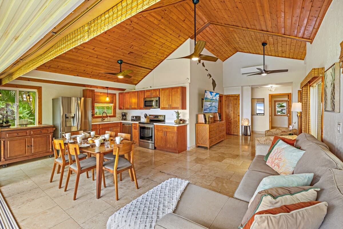 Home in Kihei · ★4.9 · 2 bedrooms · 2 beds · 2 baths - Photo 3