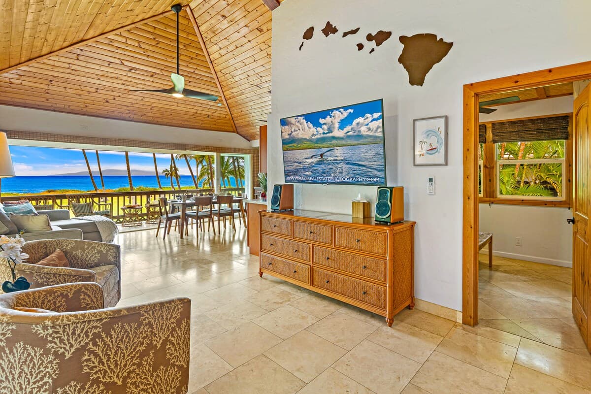 Home in Kihei · ★4.9 · 2 bedrooms · 2 beds · 2 baths - Photo 5