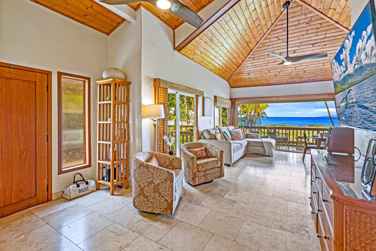 Home in Kihei · ★4.9 · 2 bedrooms · 2 beds · 2 baths - Photo 4