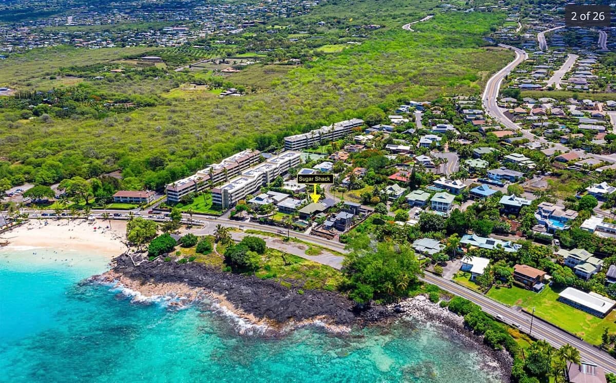 Home in Kailua-Kona · ★4.96 · 6 bedrooms · 10 beds · 5 baths - Photo 2