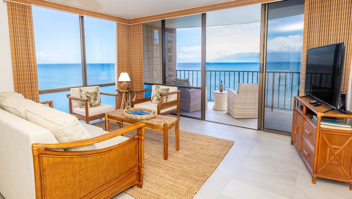 Whales Watch180 Ocean views/Lux Remodel/Beach/AC - Photo 3