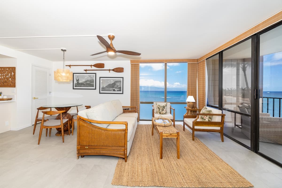 Whales Watch180 Ocean views/Lux Remodel/Beach/AC - Photo 2