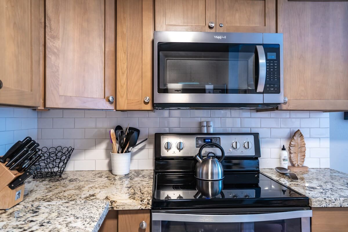Condo in Kihei · ★4.97 · 2 bedrooms · 2 beds · 2 baths - Photo 5
