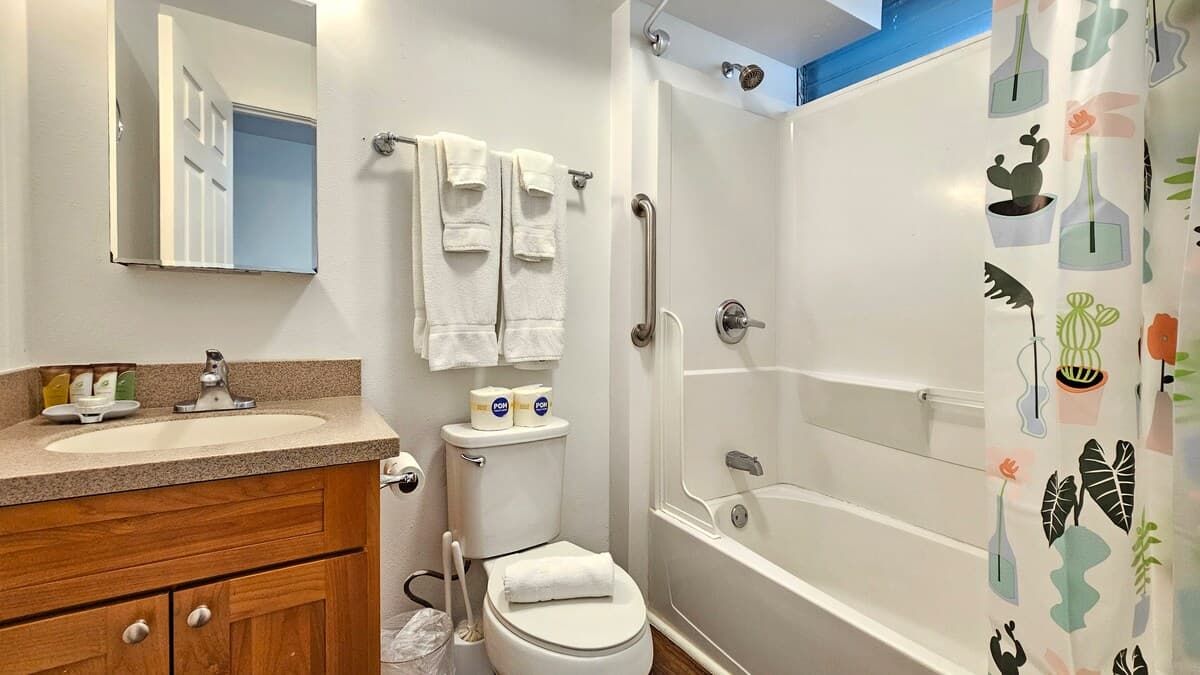 2413 301 Central Waikiki Living for Remote Workers - Photo 5