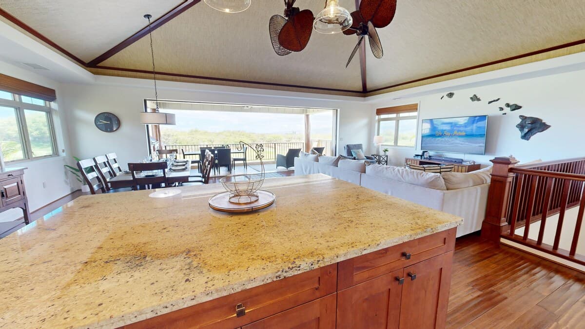 Home in Waimea · ★4.96 · 4 bedrooms · 6 beds · 3 baths - Photo 3