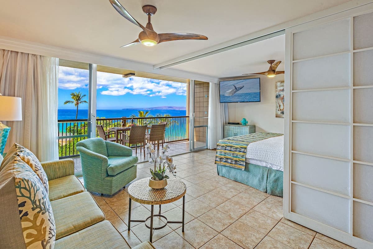 Condo in Kihei · ★4.92 · 2 bedrooms · 3 beds · 2 baths - Photo 3