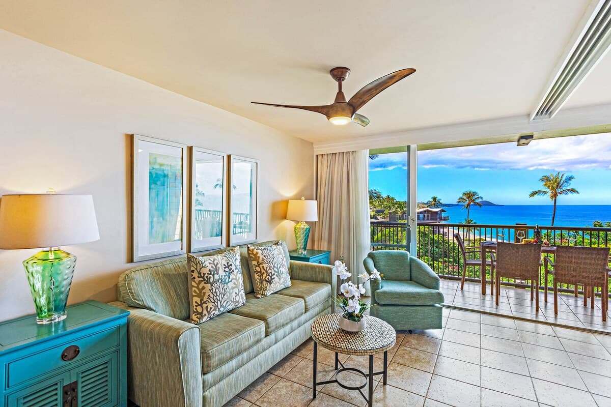 Condo in Kihei · ★4.92 · 2 bedrooms · 3 beds · 2 baths - Photo 2