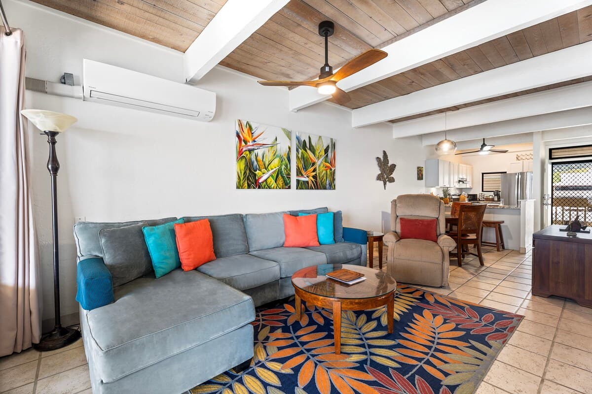 Condo in Kailua-Kona · ★4.97 · 2 bedrooms · 3 beds · 2 private baths - Photo 5