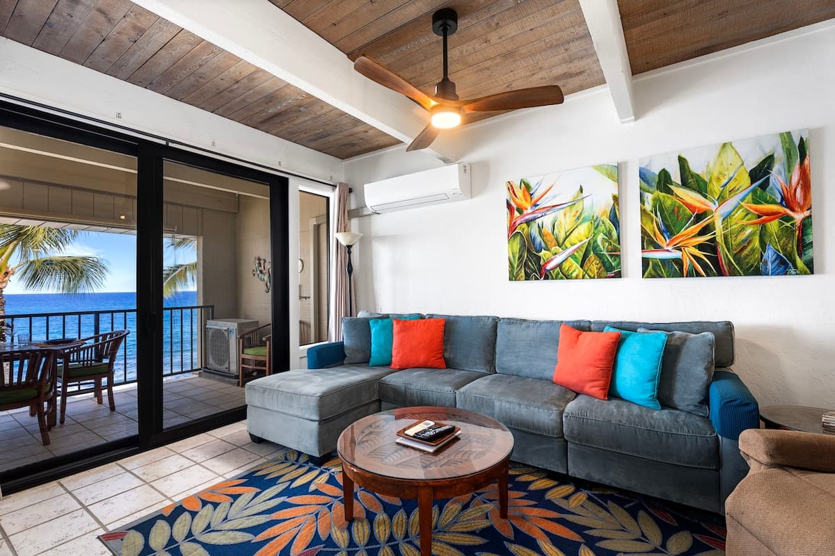 Condo in Kailua-Kona · ★4.97 · 2 bedrooms · 3 beds · 2 private baths - Photo 2