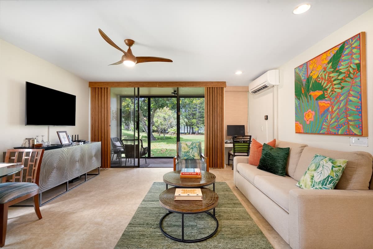Condo in Kahuku · ★4.99 · 1 bedroom · 2 beds · 1 private bath - Photo 2