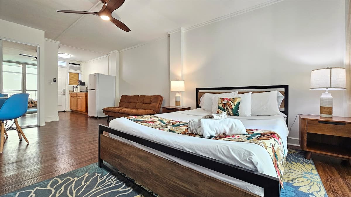 2413 401 Central Waikiki Living for Remote Workers - Photo 3