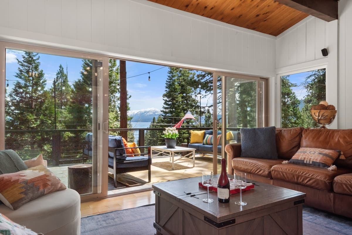 Luxury Cabin w/ Lake Views, Hot Tub & Sauna - Photo 3