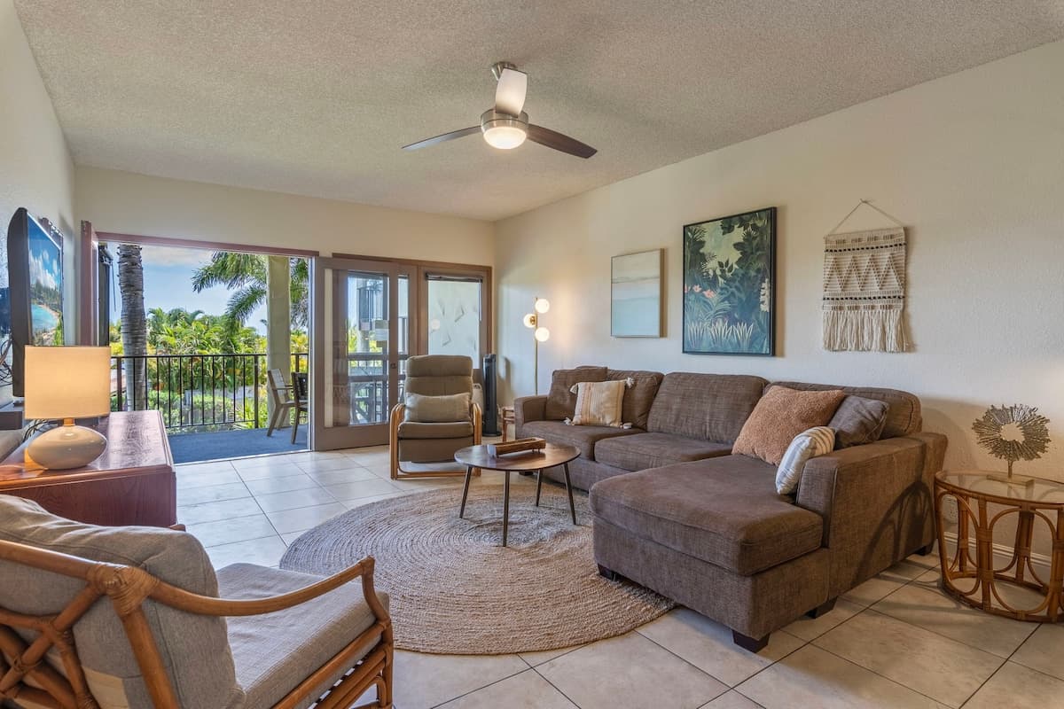 Condo in Kihei · ★4.89 · 2 bedrooms · 3 beds · 2 private baths - Photo 1
