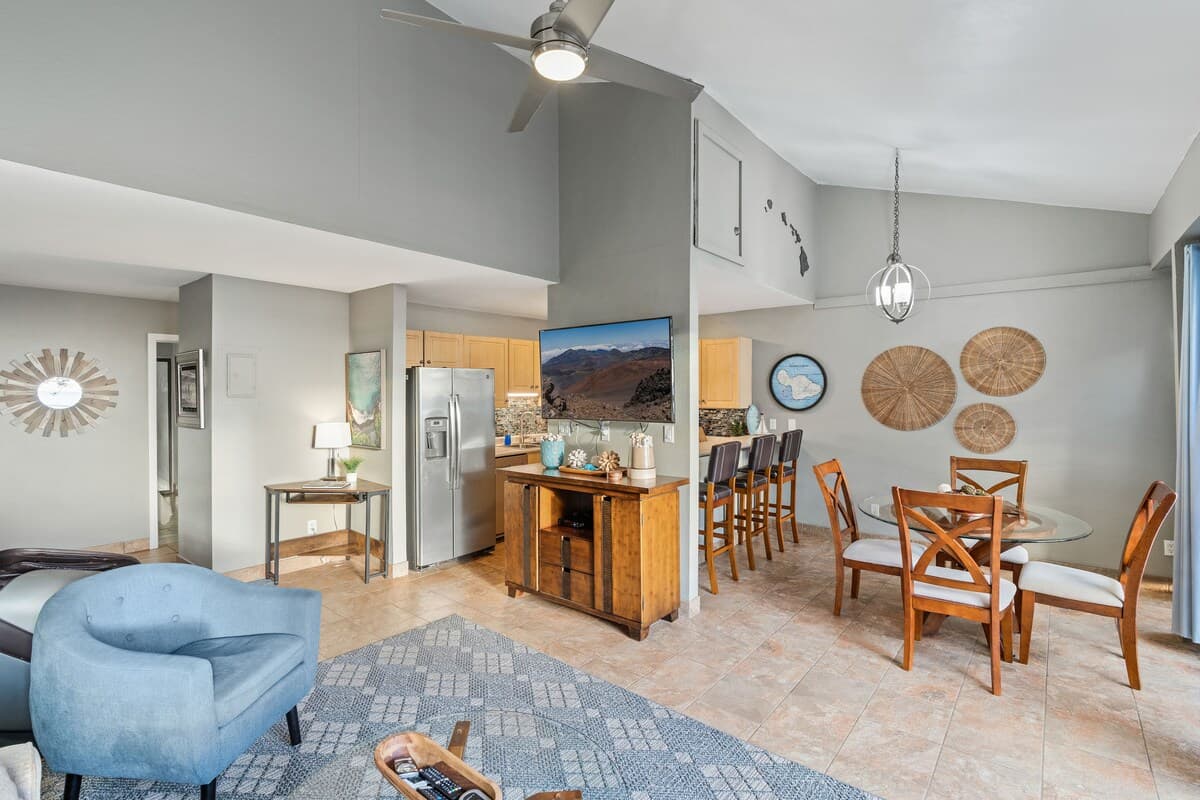 Condo in Kihei · ★4.93 · 2 bedrooms · 3 beds · 1 bath - Photo 5