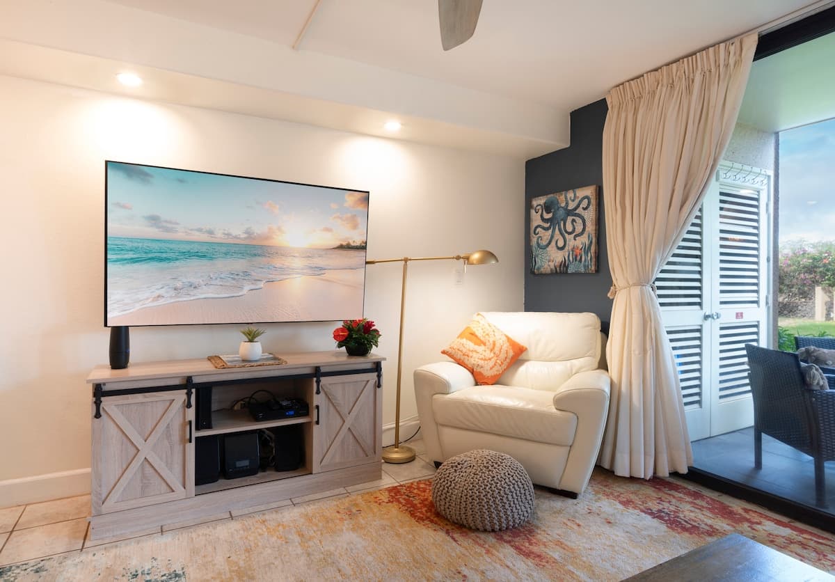 Condo in Kihei · ★4.81 · 1 bedroom · 2 beds · 2 private baths - Photo 2