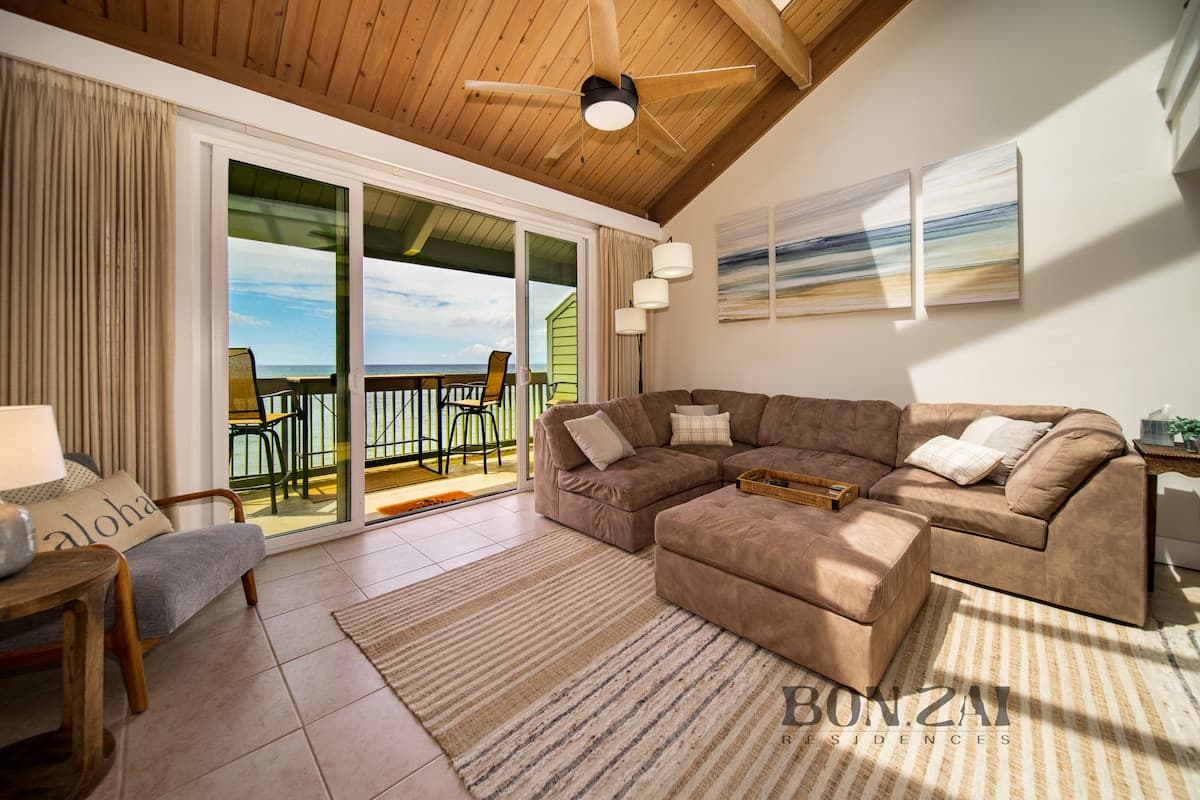 Condo in Lahaina · ★4.97 · 3 bedrooms · 5 beds · 2 private baths - Photo 3