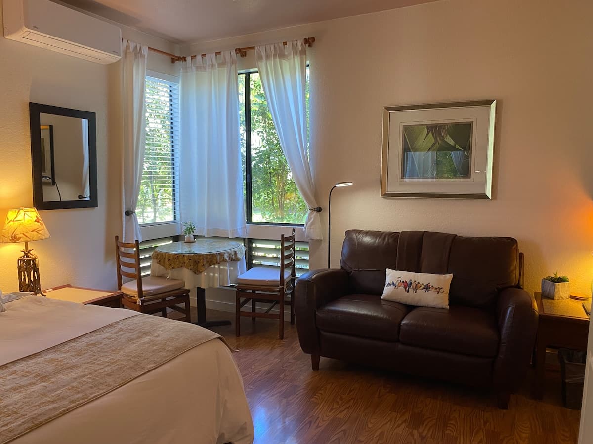 Condo in Wailea · ★4.96 · 1 bedroom · 1 bed · 1 bath - Photo 4