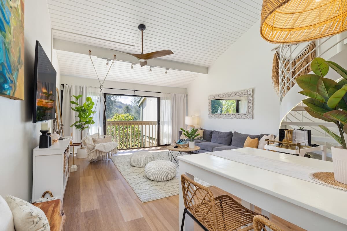 Condo in Kahuku · ★4.85 · 1 bedroom · 1 bed · 2 private baths - Photo 2