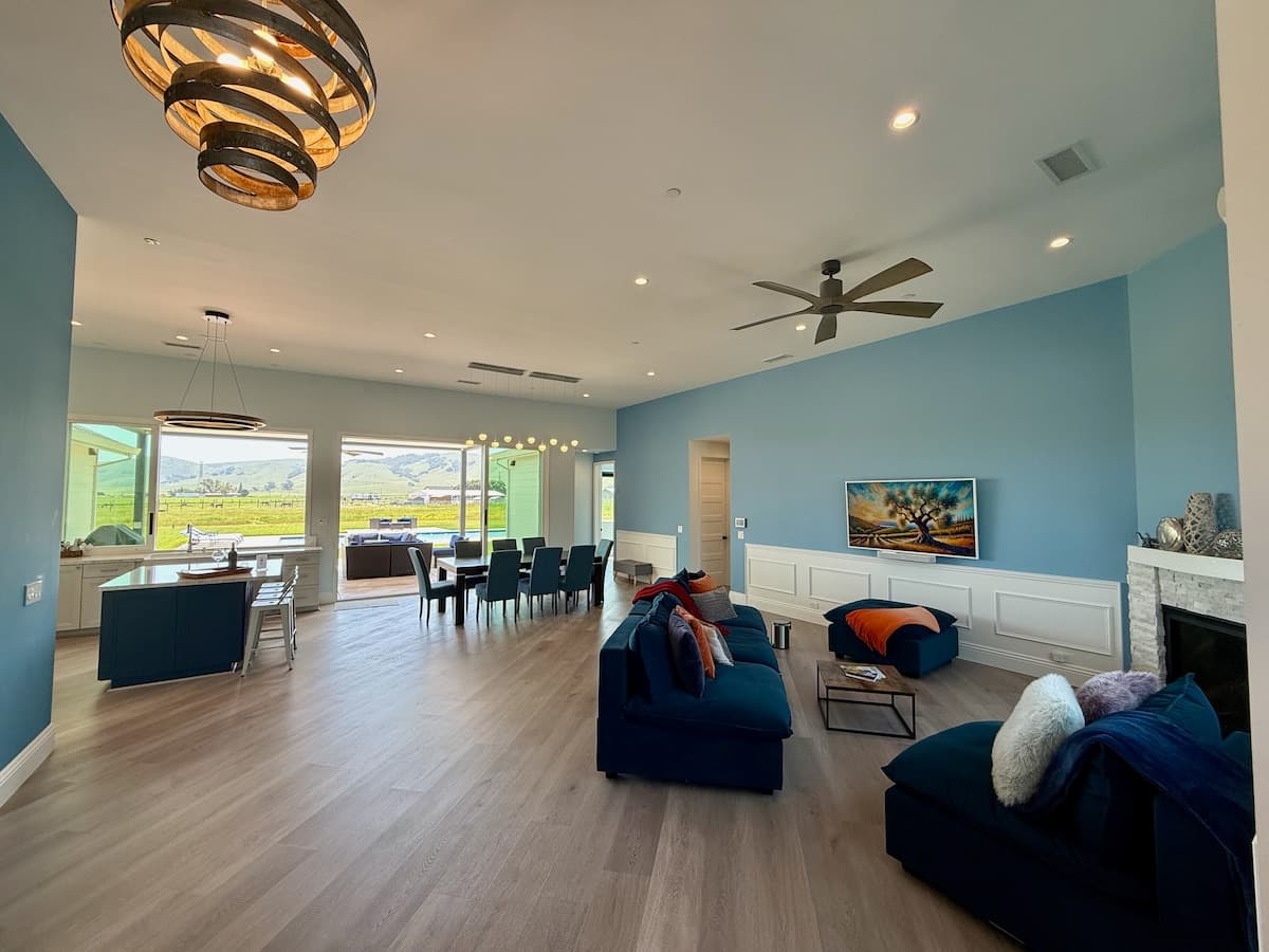 Luxury Wine Country Home with Pool & Hot Tub - Photo 3