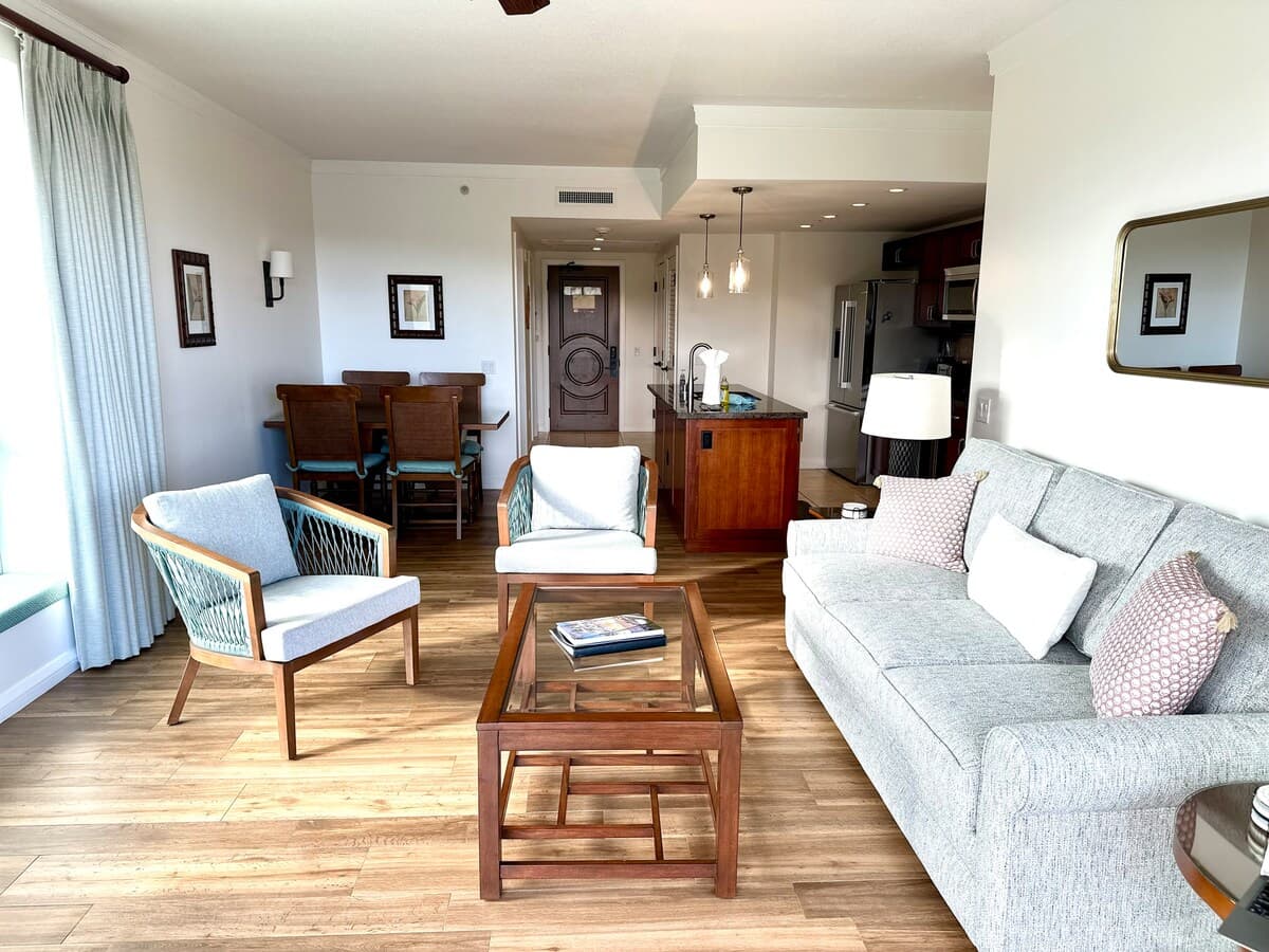 Condo in Lahaina · ★5.0 · 2 bedrooms · 3 beds · 2 baths - Photo 5