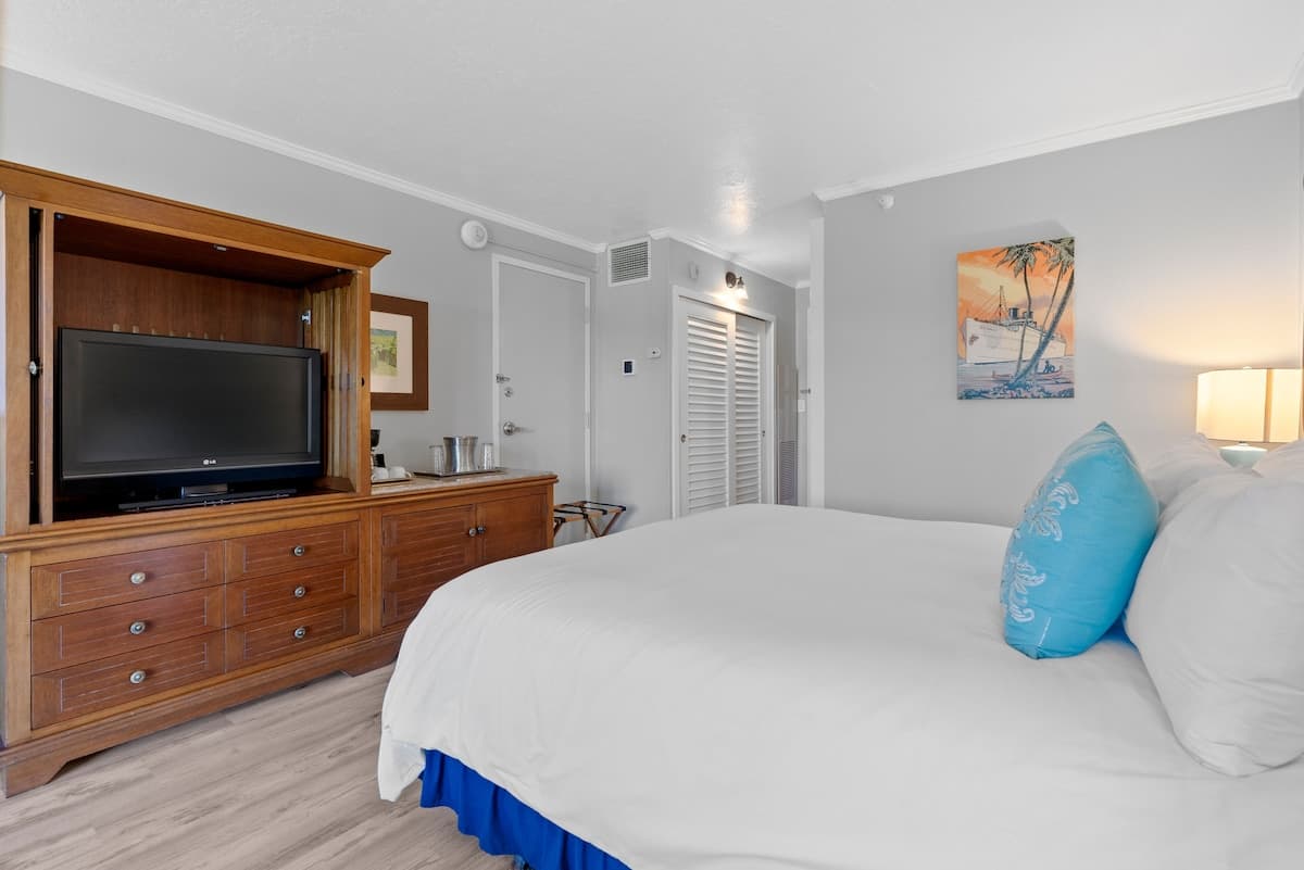 Condo in Lihue · ★4.62 · 1 bedroom · 1 bed · 1 private bath - Photo 4