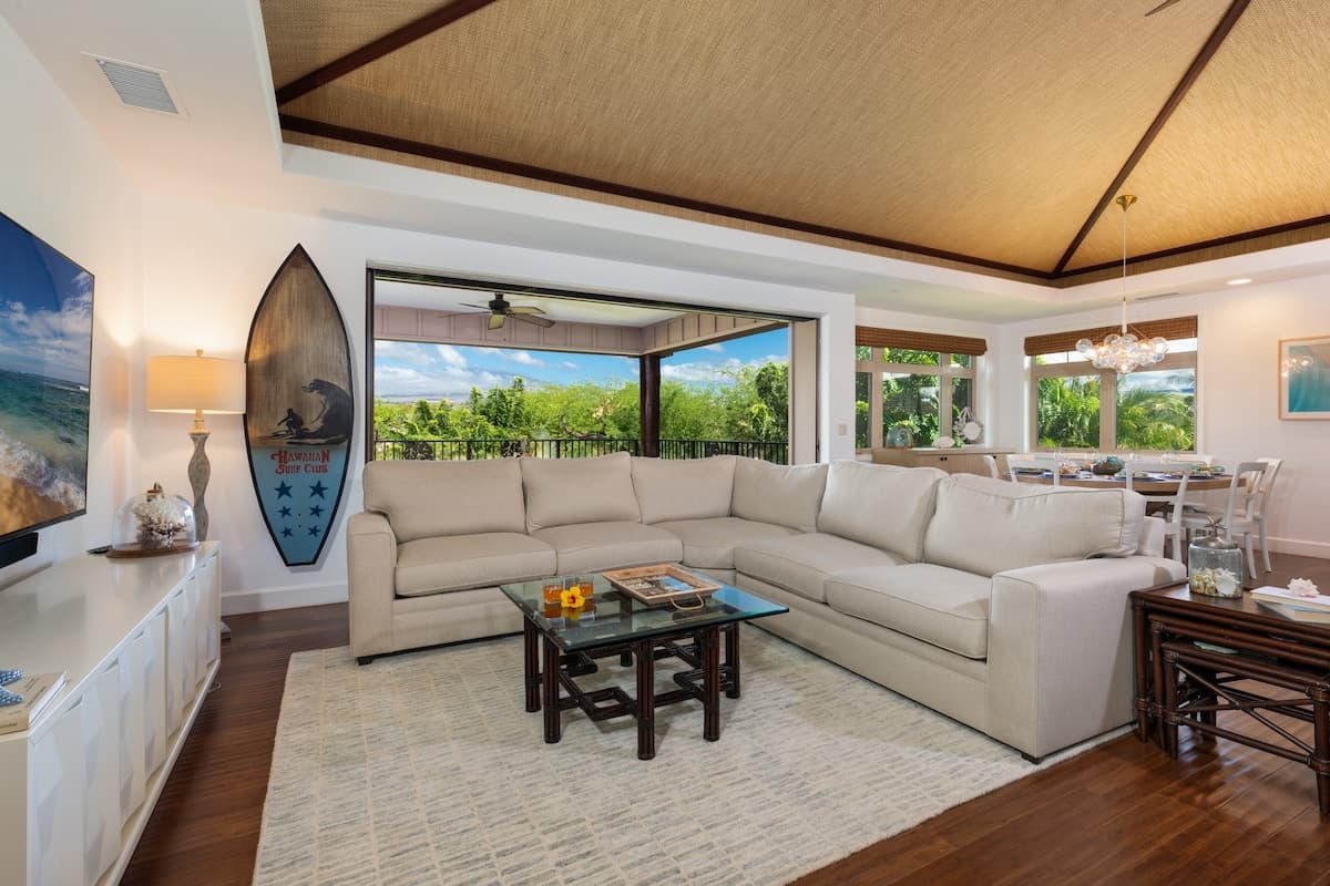 Home in Waimea · ★5.0 · 4 bedrooms · 6 beds · 3.5 private baths - Photo 2
