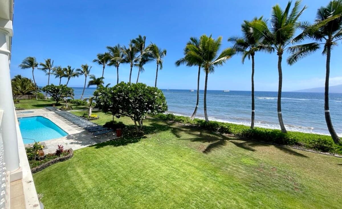 Condo in Lahaina · ★4.95 · Studio · 1 bed · 1 bath - Photo 2