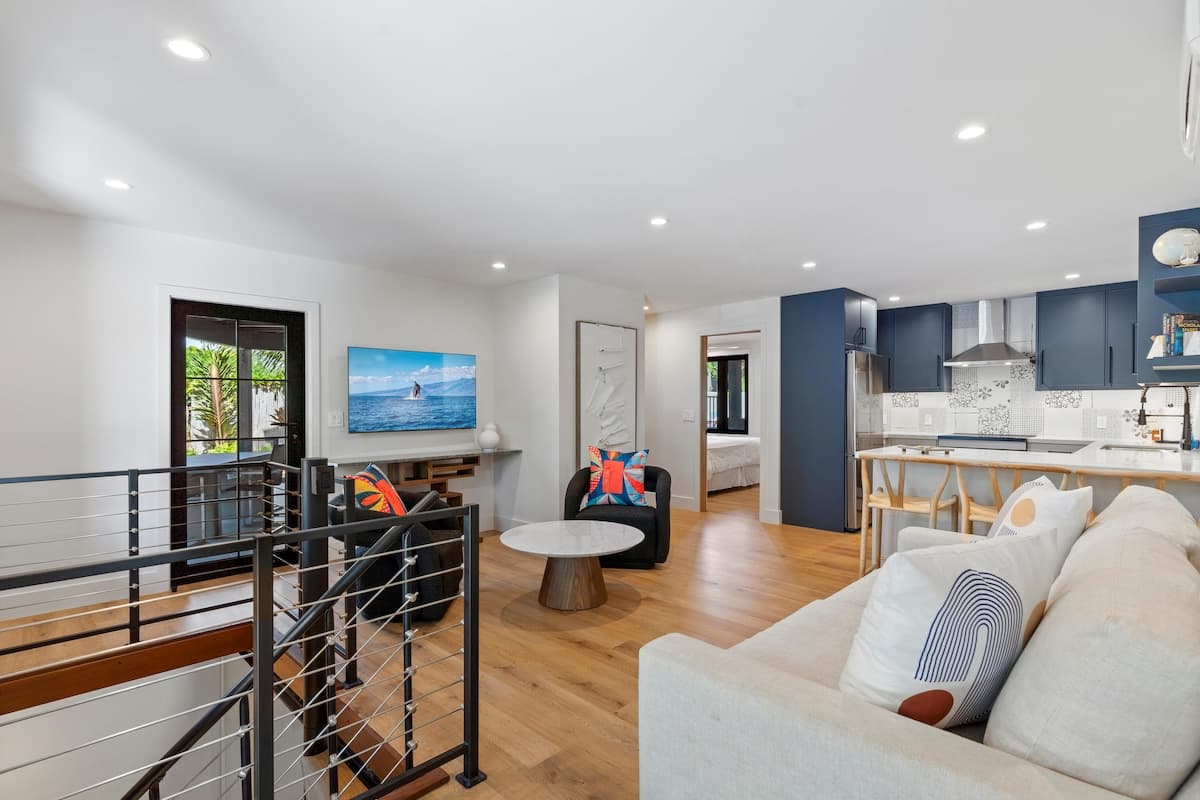 Condo in Kihei · ★4.83 · 2 bedrooms · 4 beds · 3 private baths - Photo 2