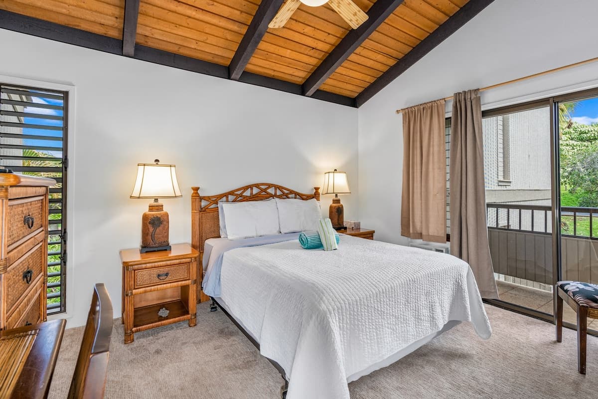Condo in Kihei · ★4.88 · 2 bedrooms · 3 beds · 2 shared baths - Photo 2