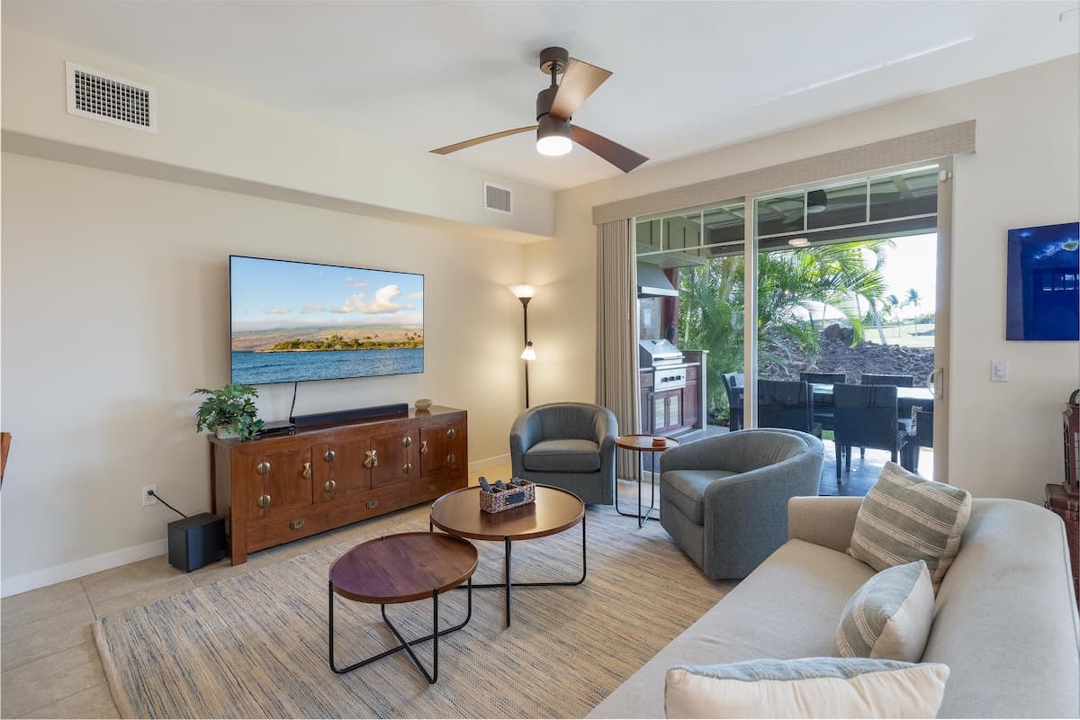 Townhouse in Waimea · ★4.97 · 3 bedrooms · 3 beds · 3 baths - Photo 4