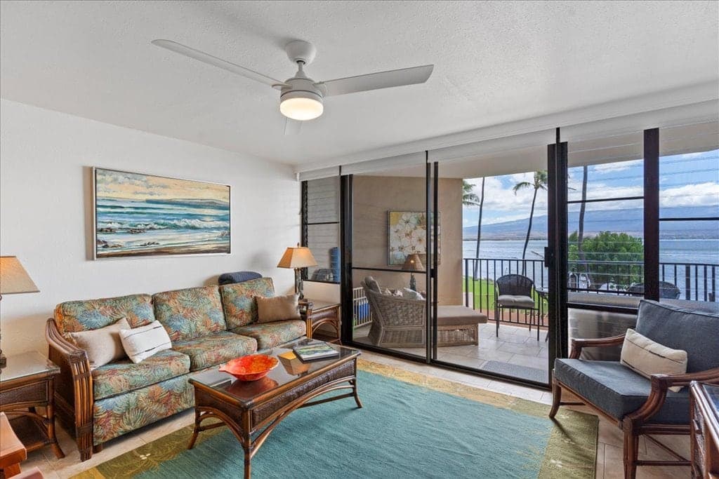 Condo in Maalaea · ★4.85 · 1 bedroom · 2 beds · 1 bath - Photo 1