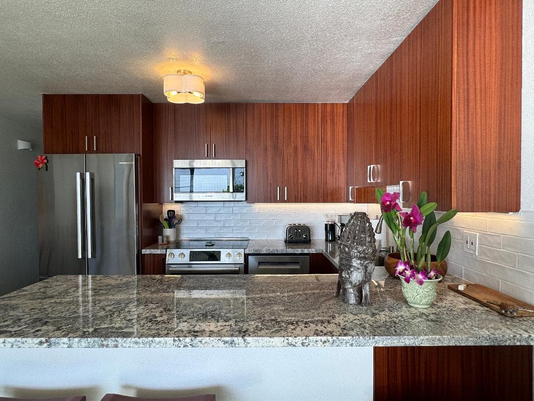 Condo in Maalaea · ★4.85 · 1 bedroom · 2 beds · 1 bath - Photo 5