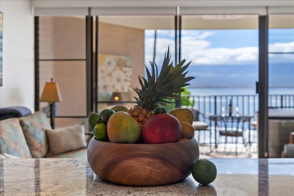 Condo in Maalaea · ★4.85 · 1 bedroom · 2 beds · 1 bath - Photo 2