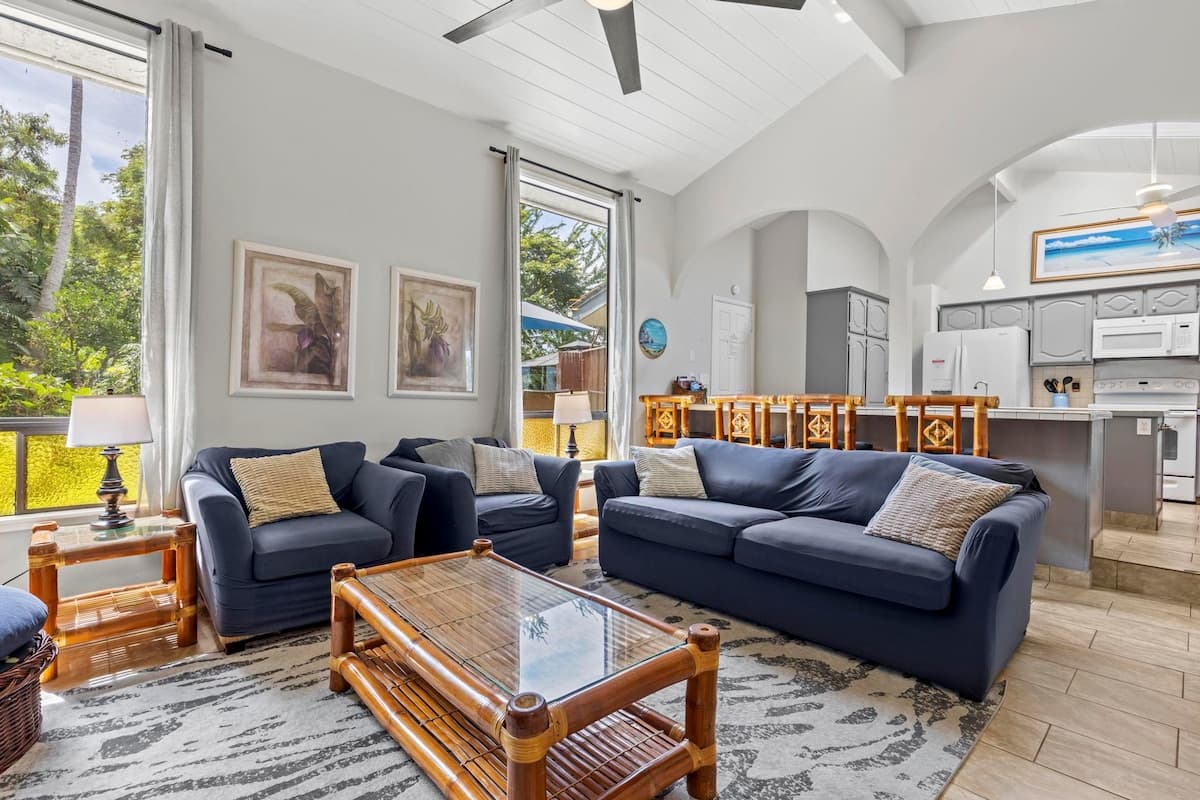 Home in Kailua-Kona · ★4.67 · 4 bedrooms · 7 beds · 4.5 private baths - Photo 4