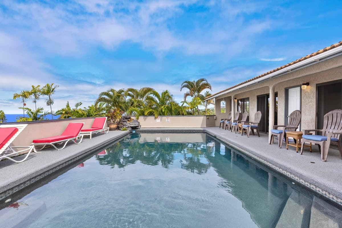 Home in Kailua-Kona · ★4.67 · 4 bedrooms · 7 beds · 4.5 private baths - Photo 1