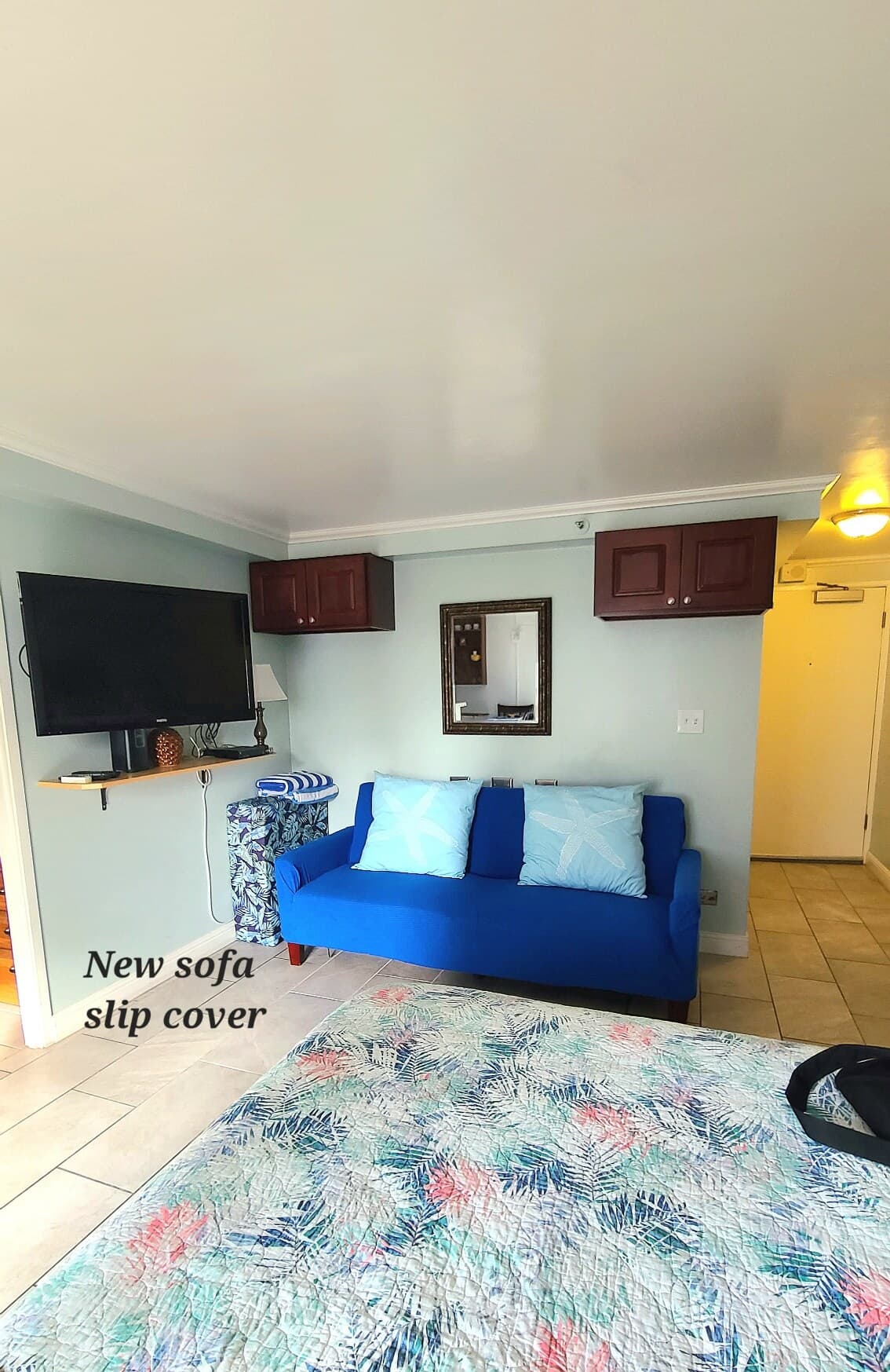 Condo in Honolulu · ★4.79 · Studio · 2 beds · 1 private bath - Photo 2