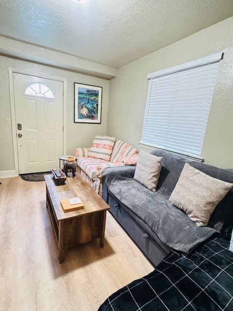 Downstairs Unit, Separate Entry, Near Glen Park - Photo 4