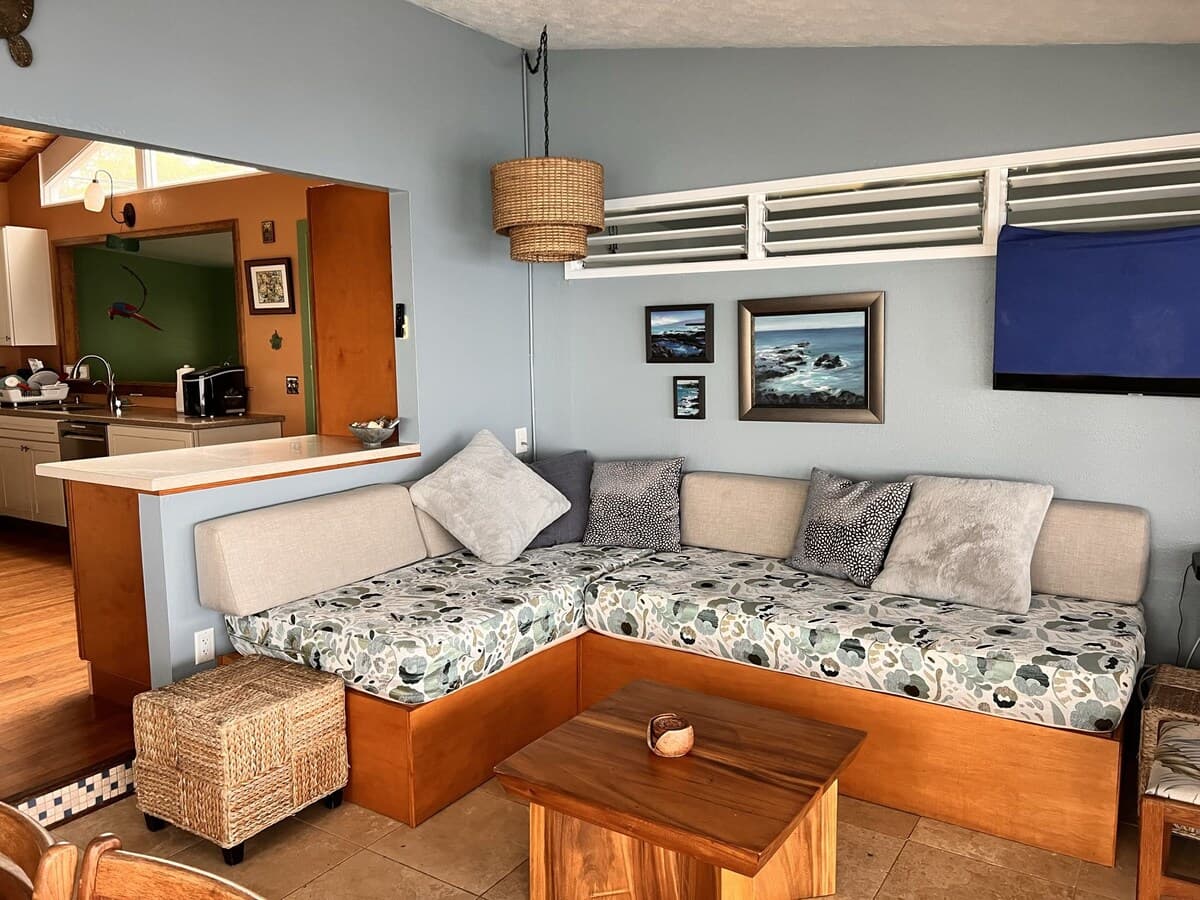 Home in Kailua-Kona · ★4.8 · 2 bedrooms · 6 beds · 3 baths - Photo 1