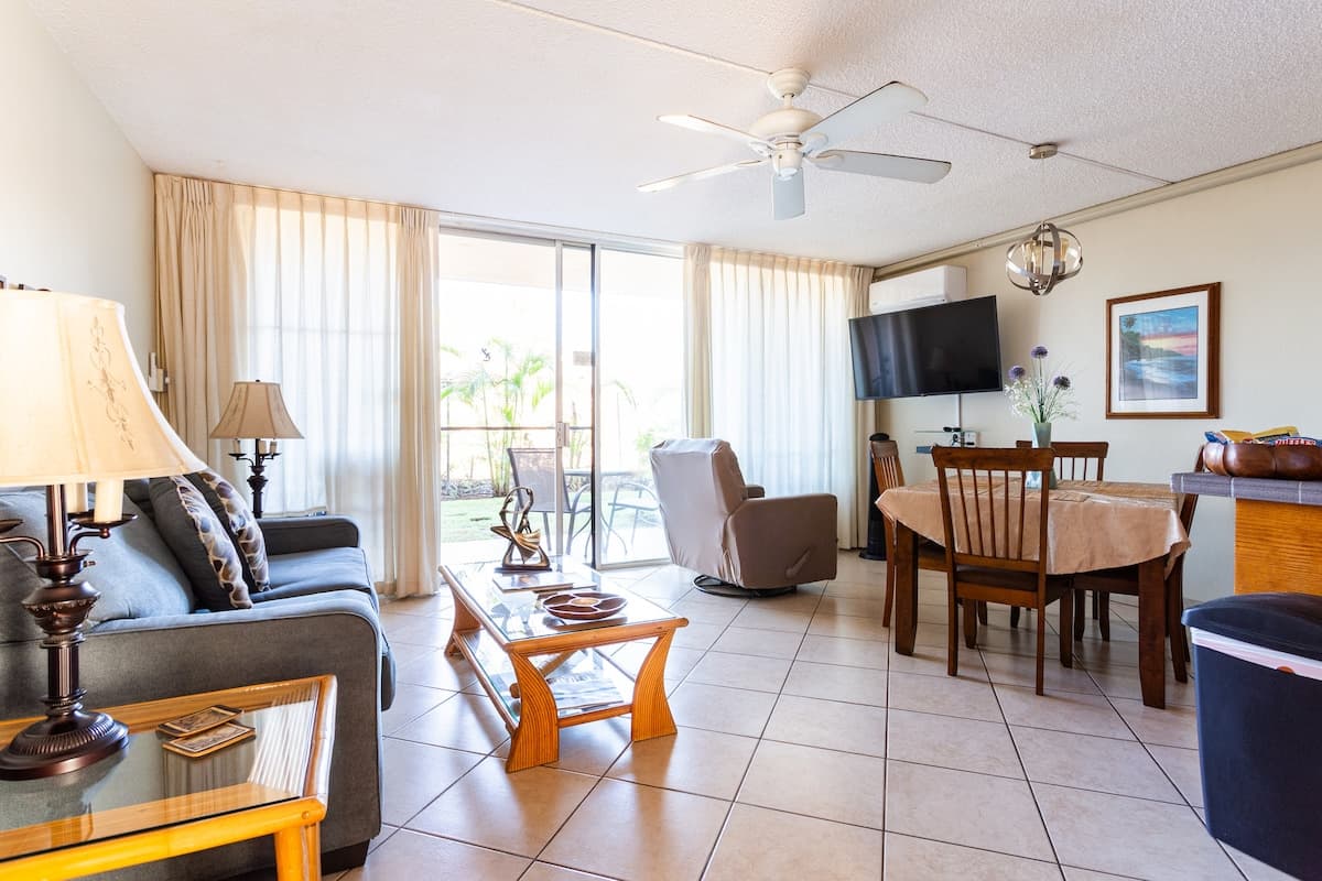 Condo in Kihei · ★4.79 · 1 bedroom · 2 beds · 1 private bath - Photo 4