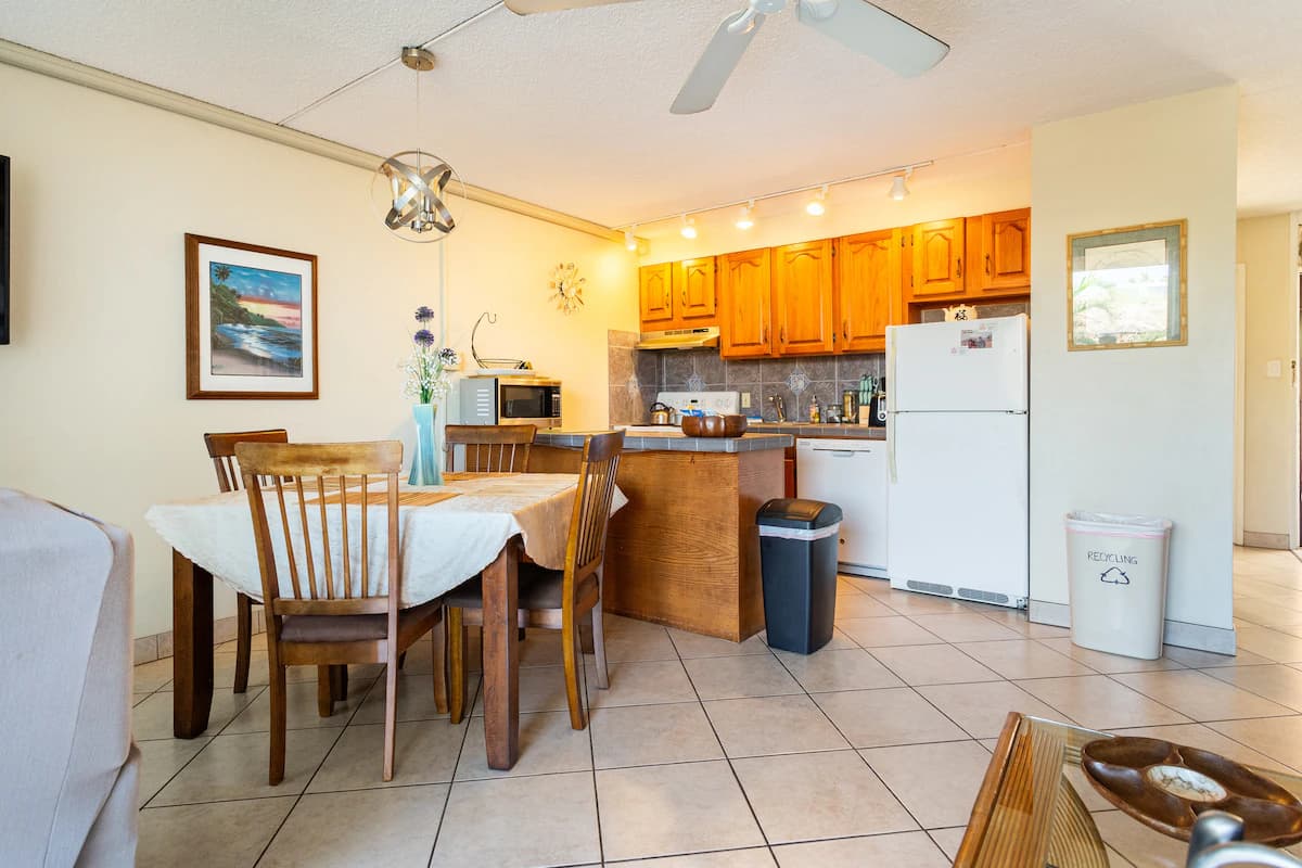 Condo in Kihei · ★4.79 · 1 bedroom · 2 beds · 1 private bath - Image 17