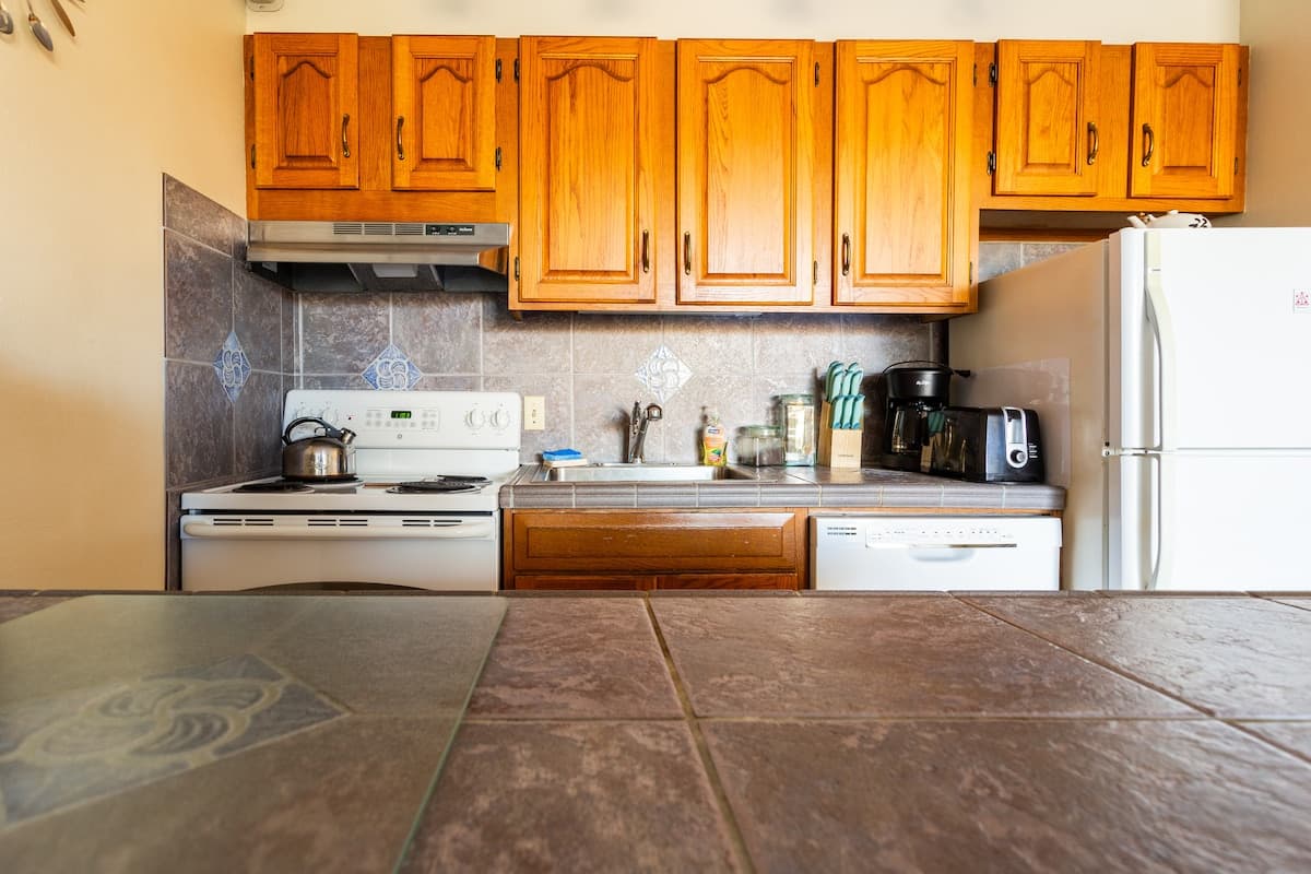 Condo in Kihei · ★4.79 · 1 bedroom · 2 beds · 1 private bath - Image 10