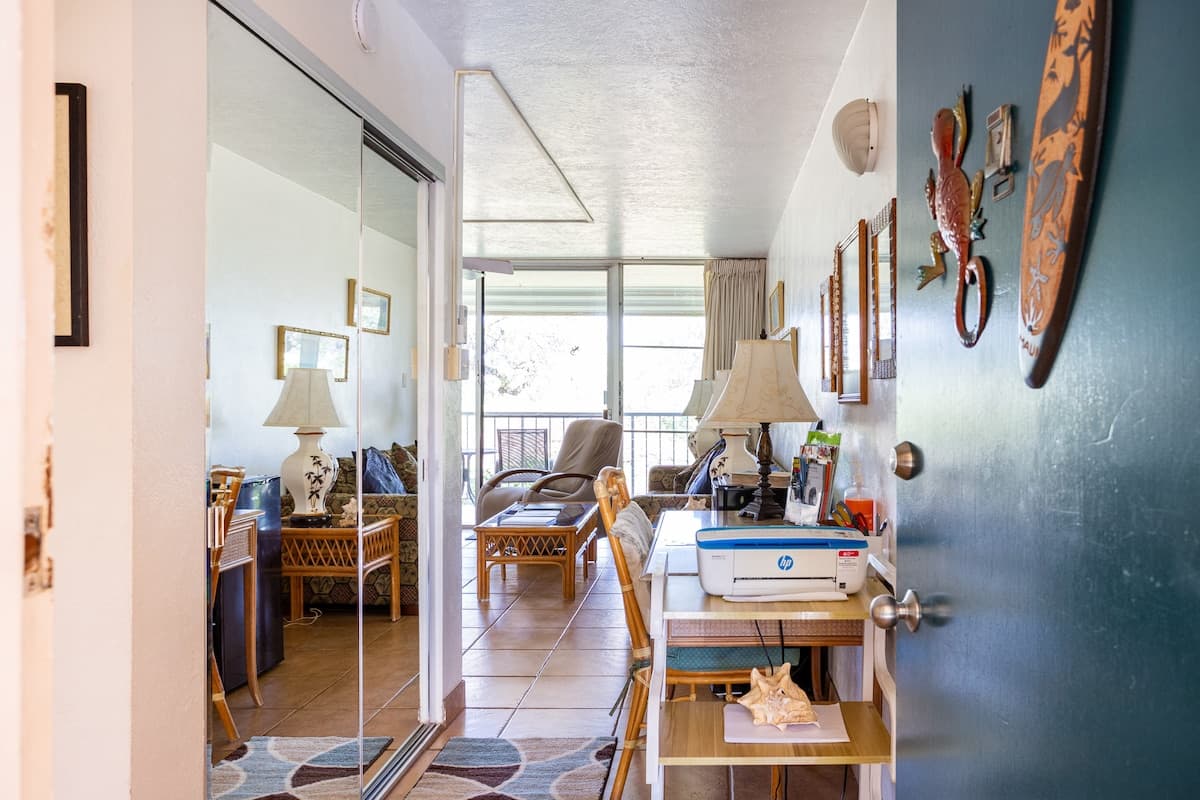 Maui Condo across fm Kam 2 in HOTEL Zoned Resort - Photo 2