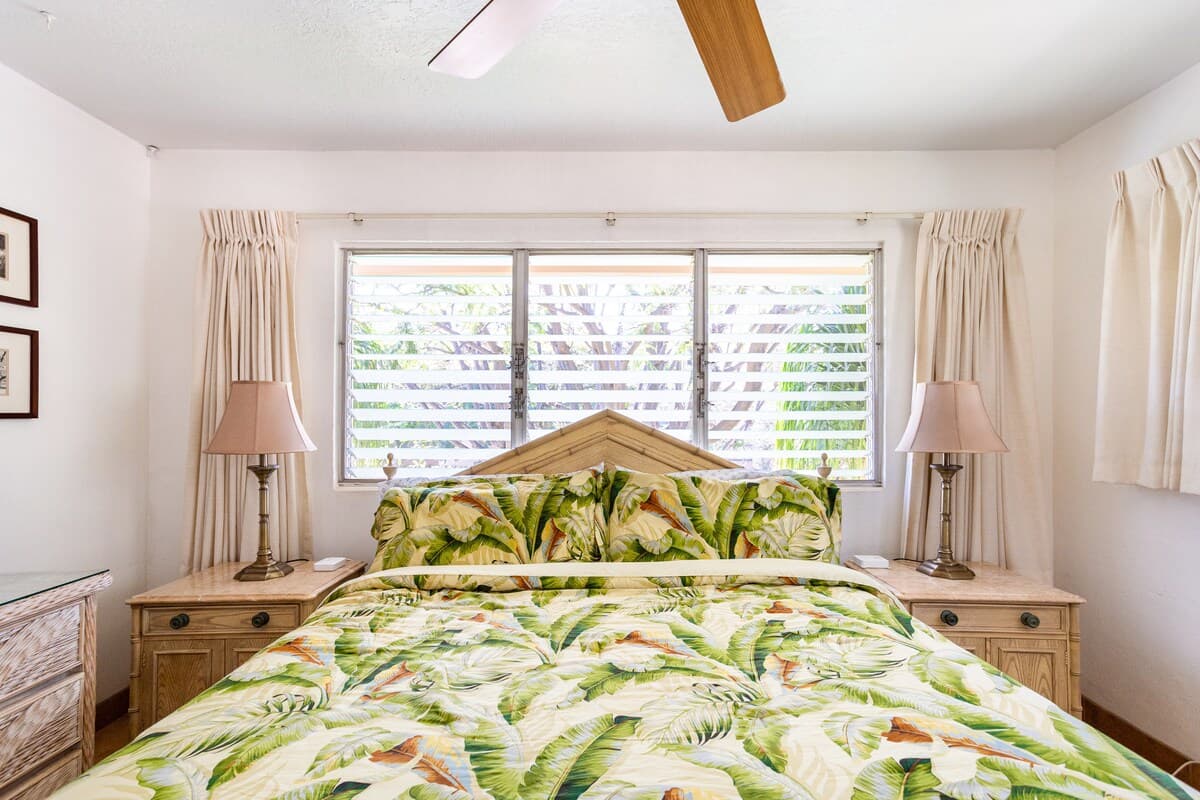 Maui Condo across fm Kam 2 in HOTEL Zoned Resort - Photo 1