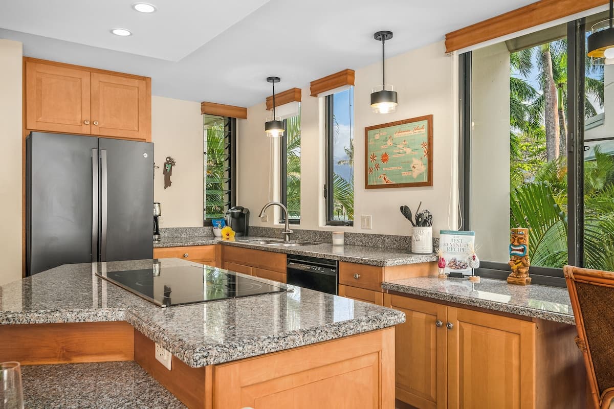 Condo in Princeville · ★4.93 · 2 bedrooms · 3 beds · 2 baths - Photo 5
