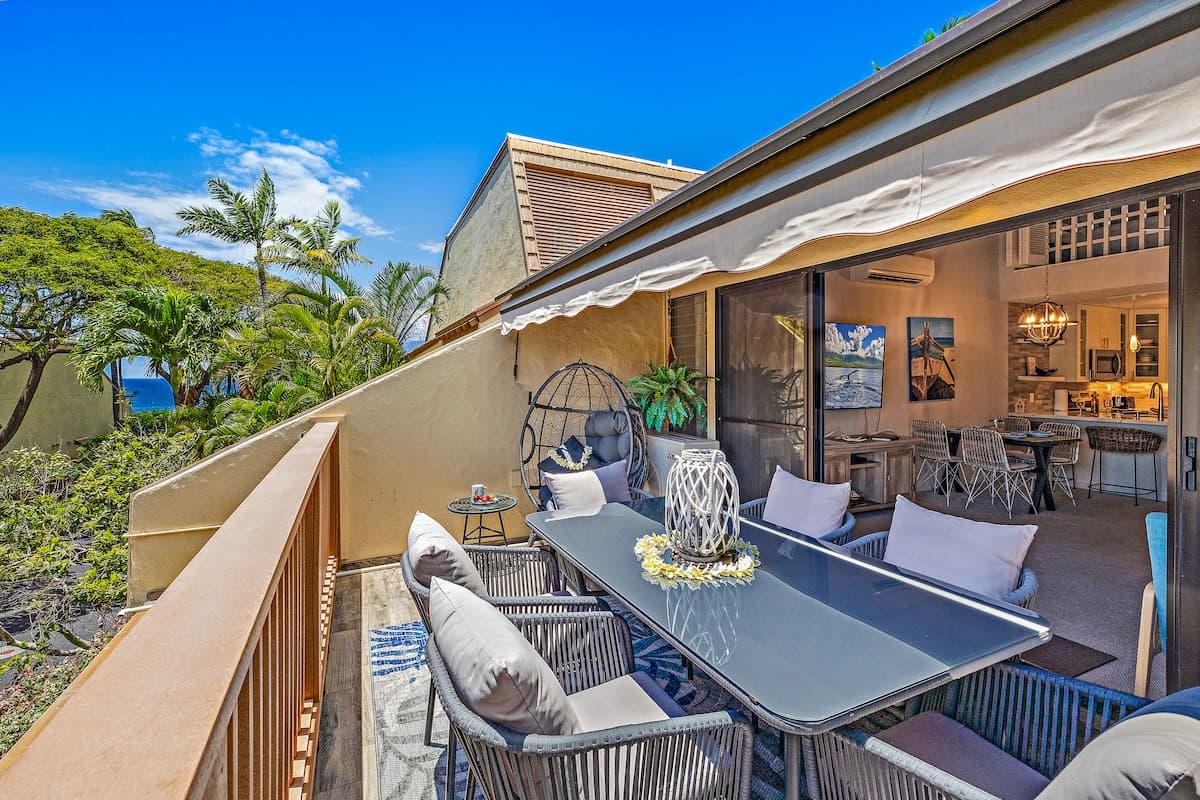 Condo in Kihei · ★4.94 · 2 bedrooms · 3 beds · 2 private baths - Photo 4