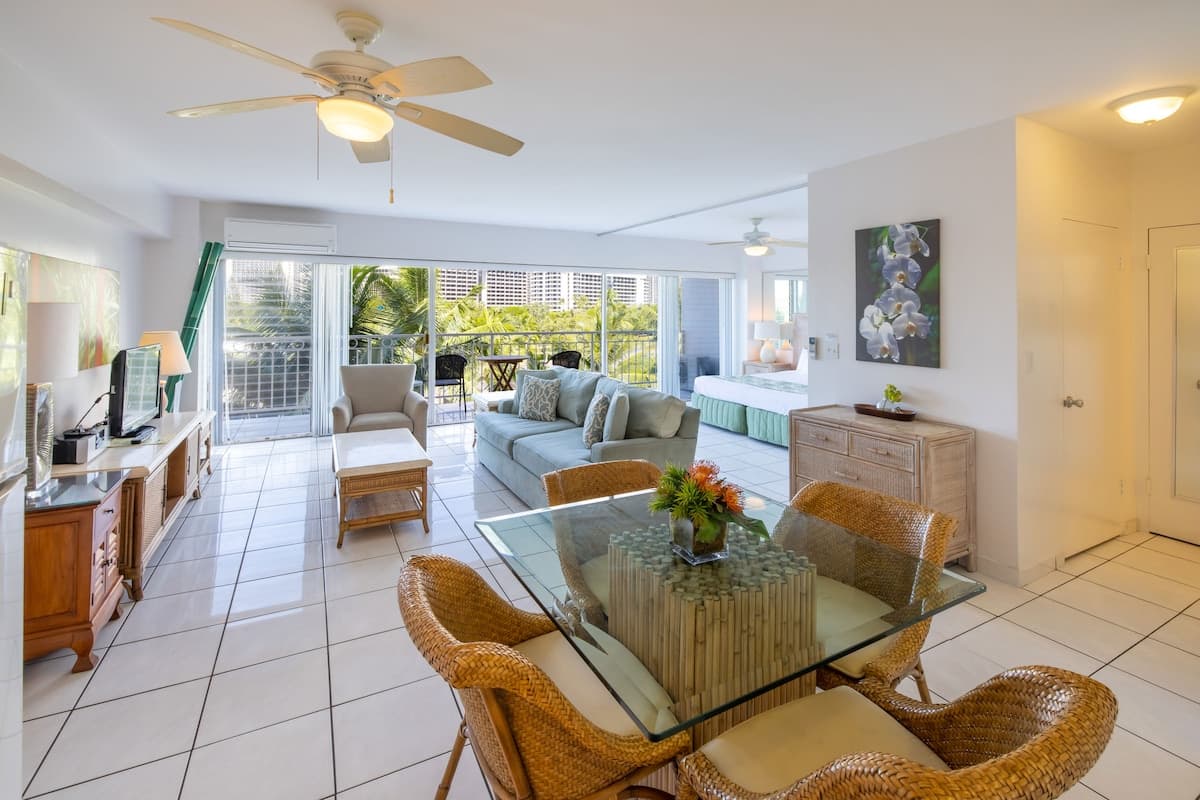 Waikiki Shore Ocean View 1B *January Special!* - Photo 1