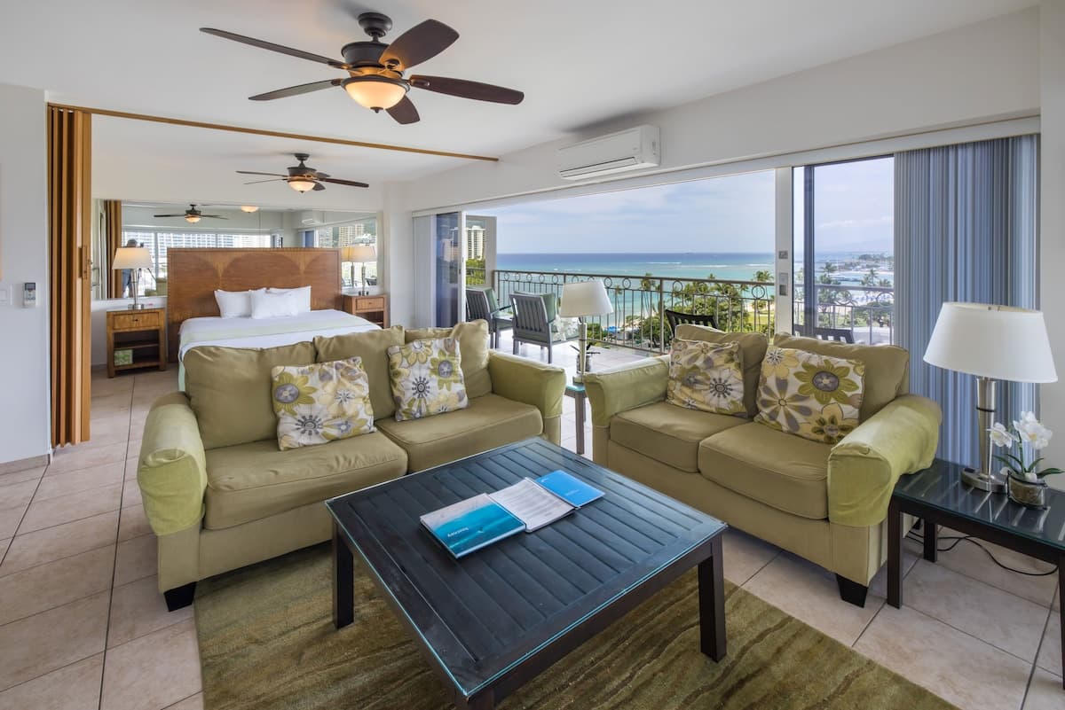 Waikiki Shore Ocean View*Never ending summer deal* - Photo 3